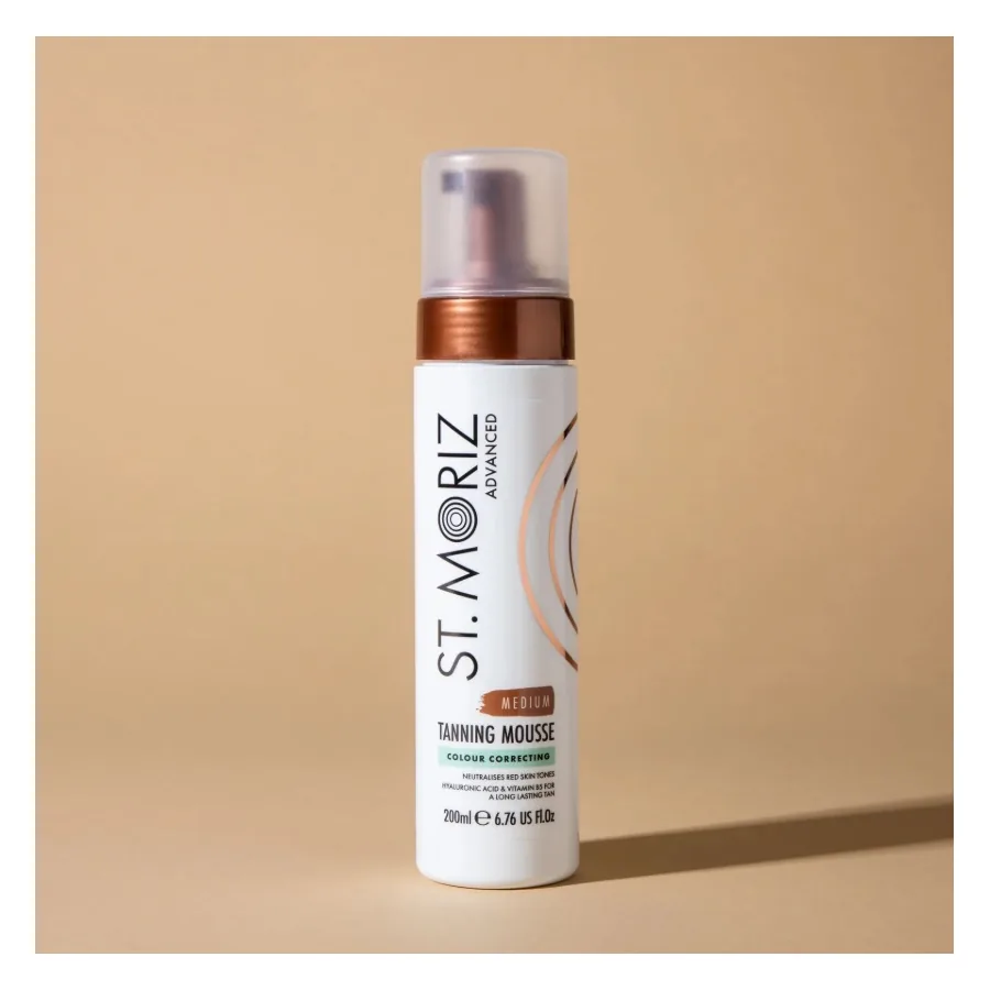 St.Moriz Advanced / Автобронзат-мус для середньої шкіри / Colour Correcting Mousse Medium / 200ml